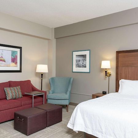 Hampton Inn Indianapolis Downtown Across From Circle Centre מראה חיצוני תמונה
