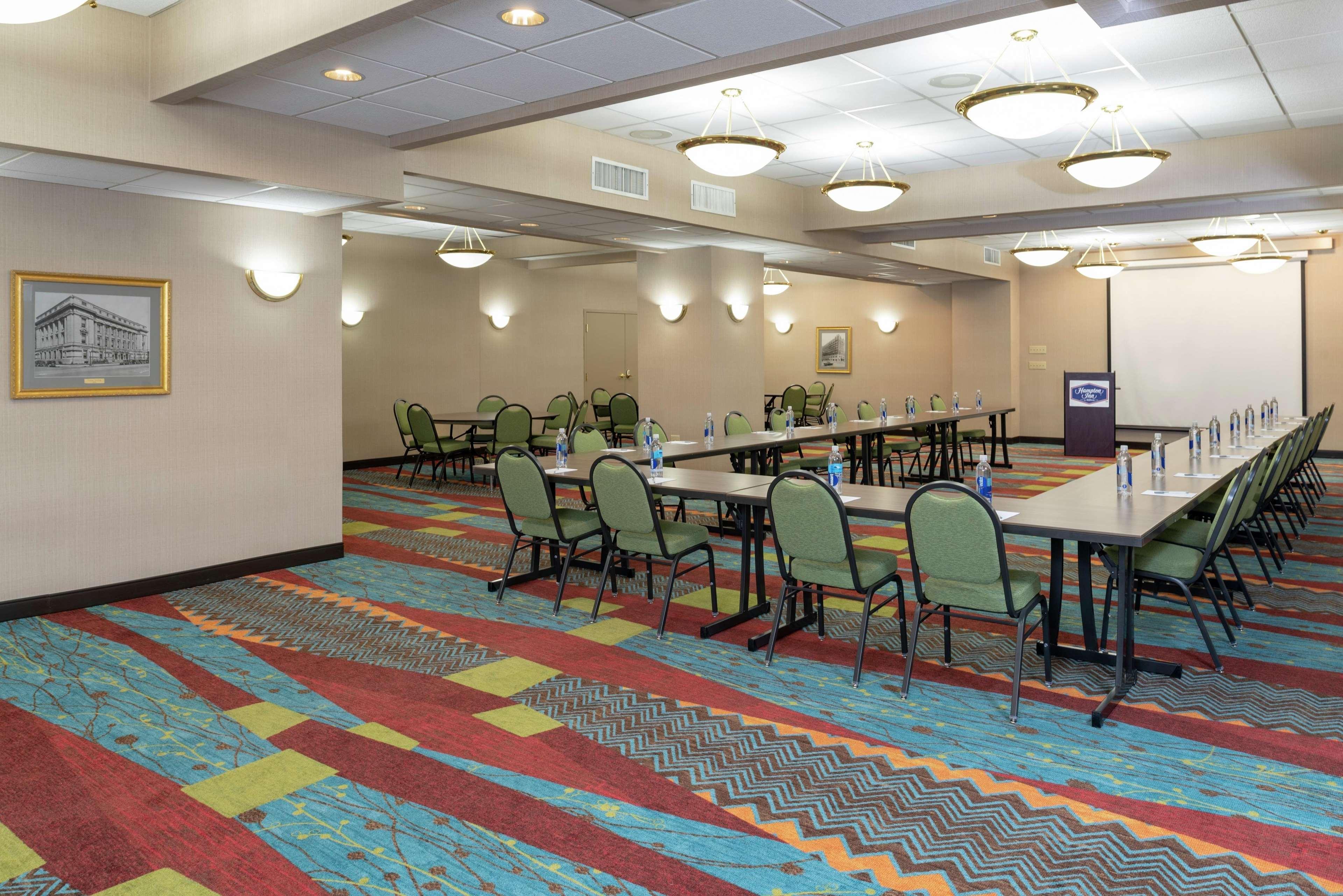 Hampton Inn Indianapolis Downtown Across From Circle Centre עסק תמונה