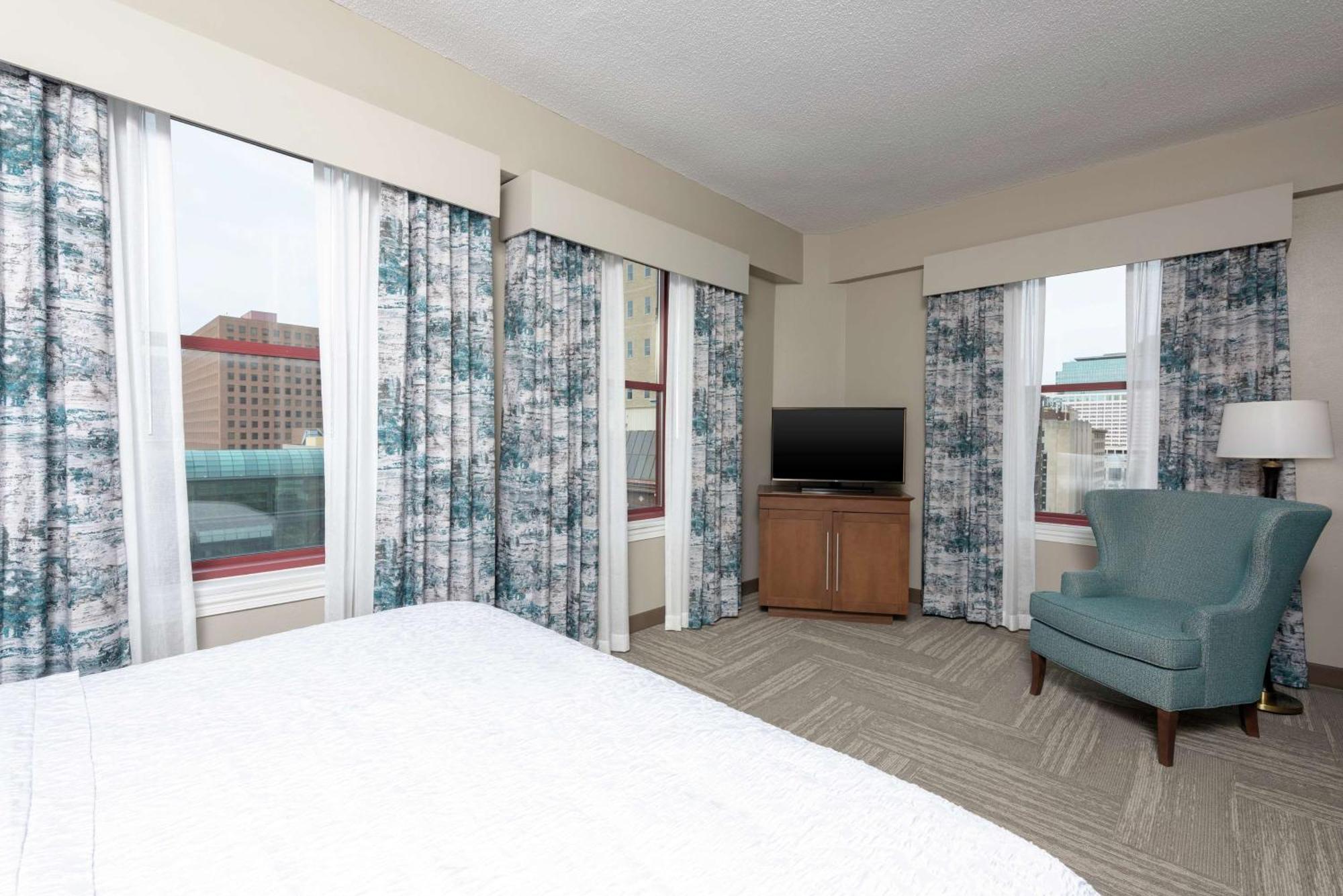Hampton Inn Indianapolis Downtown Across From Circle Centre מראה חיצוני תמונה