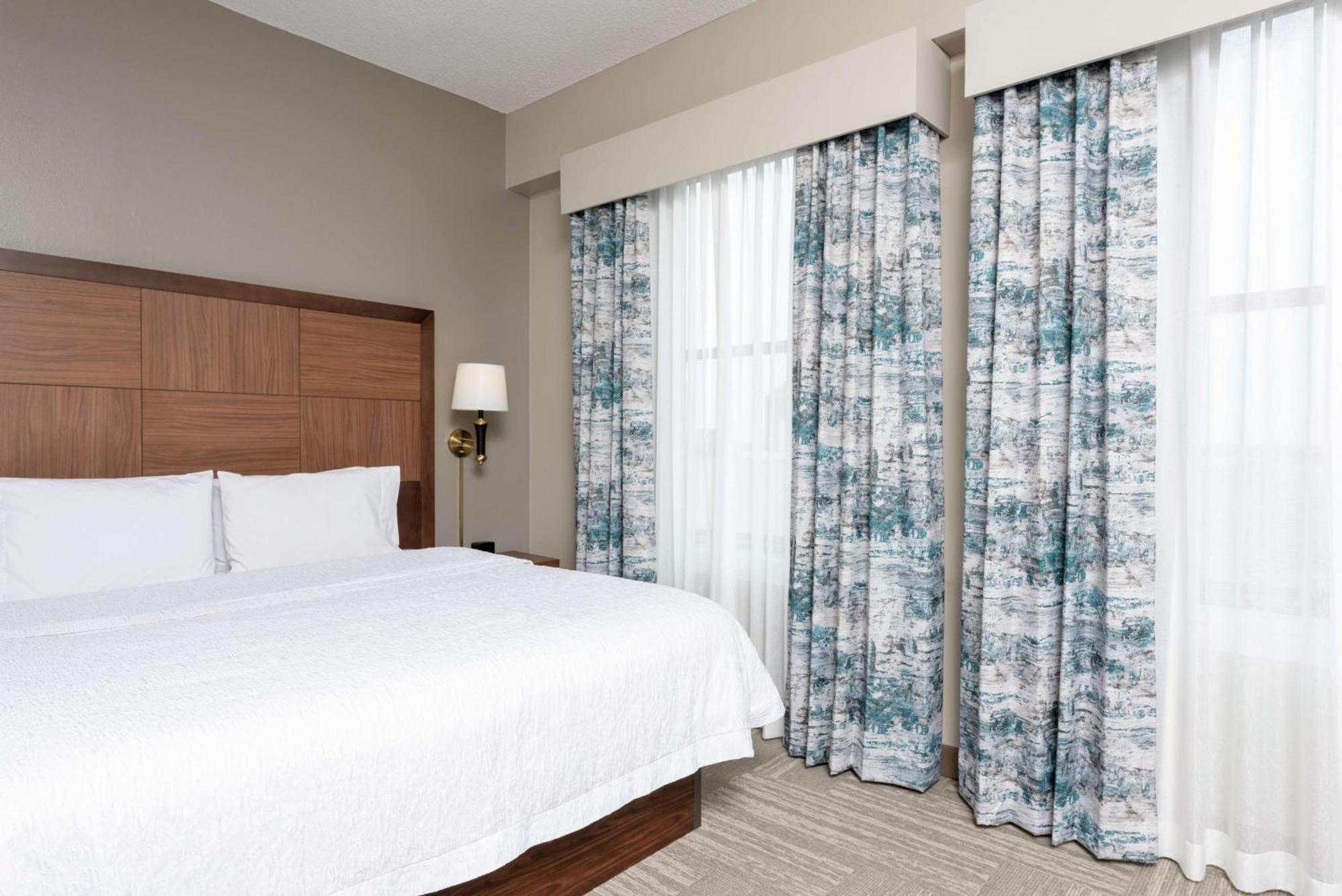 Hampton Inn Indianapolis Downtown Across From Circle Centre מראה חיצוני תמונה