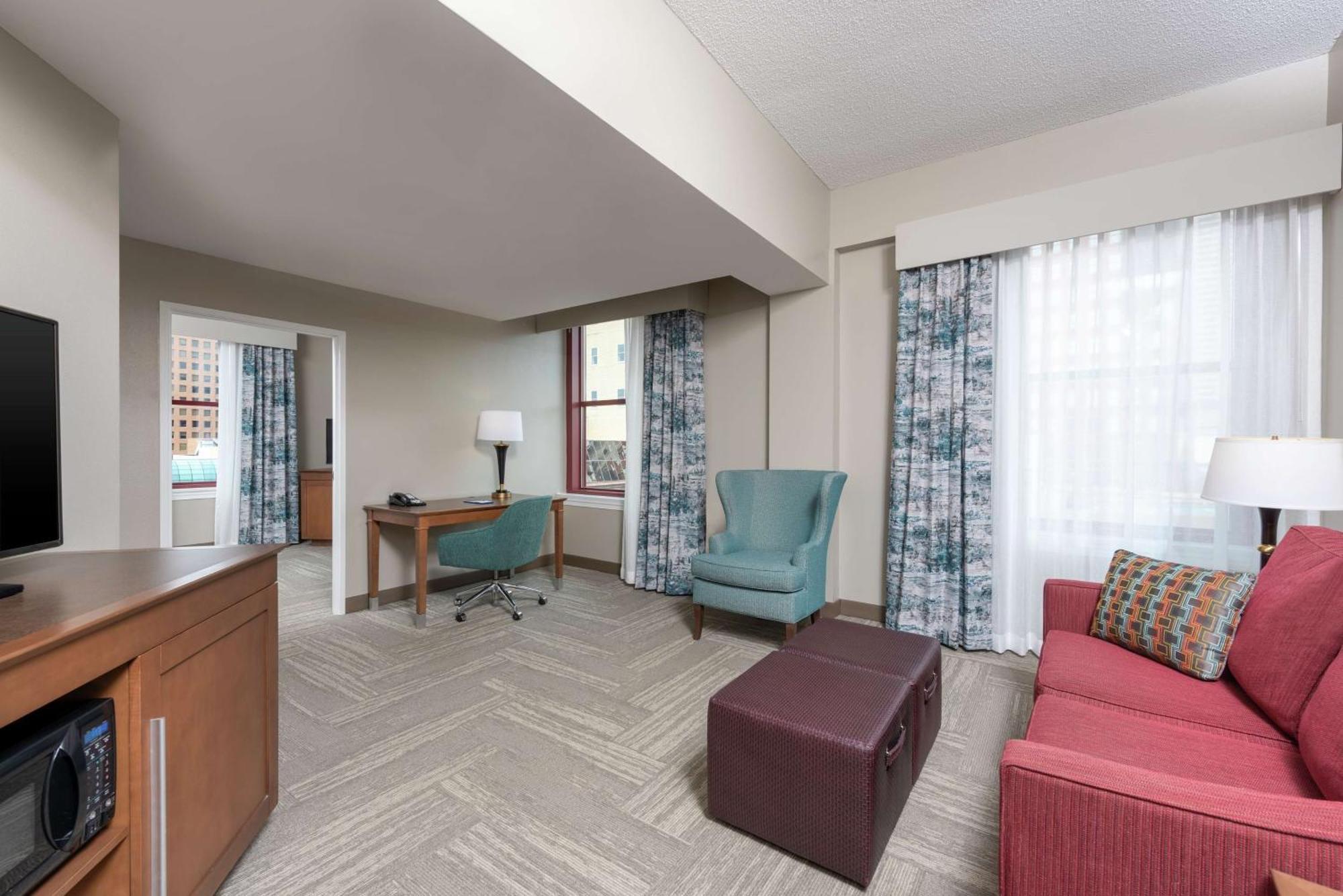 Hampton Inn Indianapolis Downtown Across From Circle Centre מראה חיצוני תמונה
