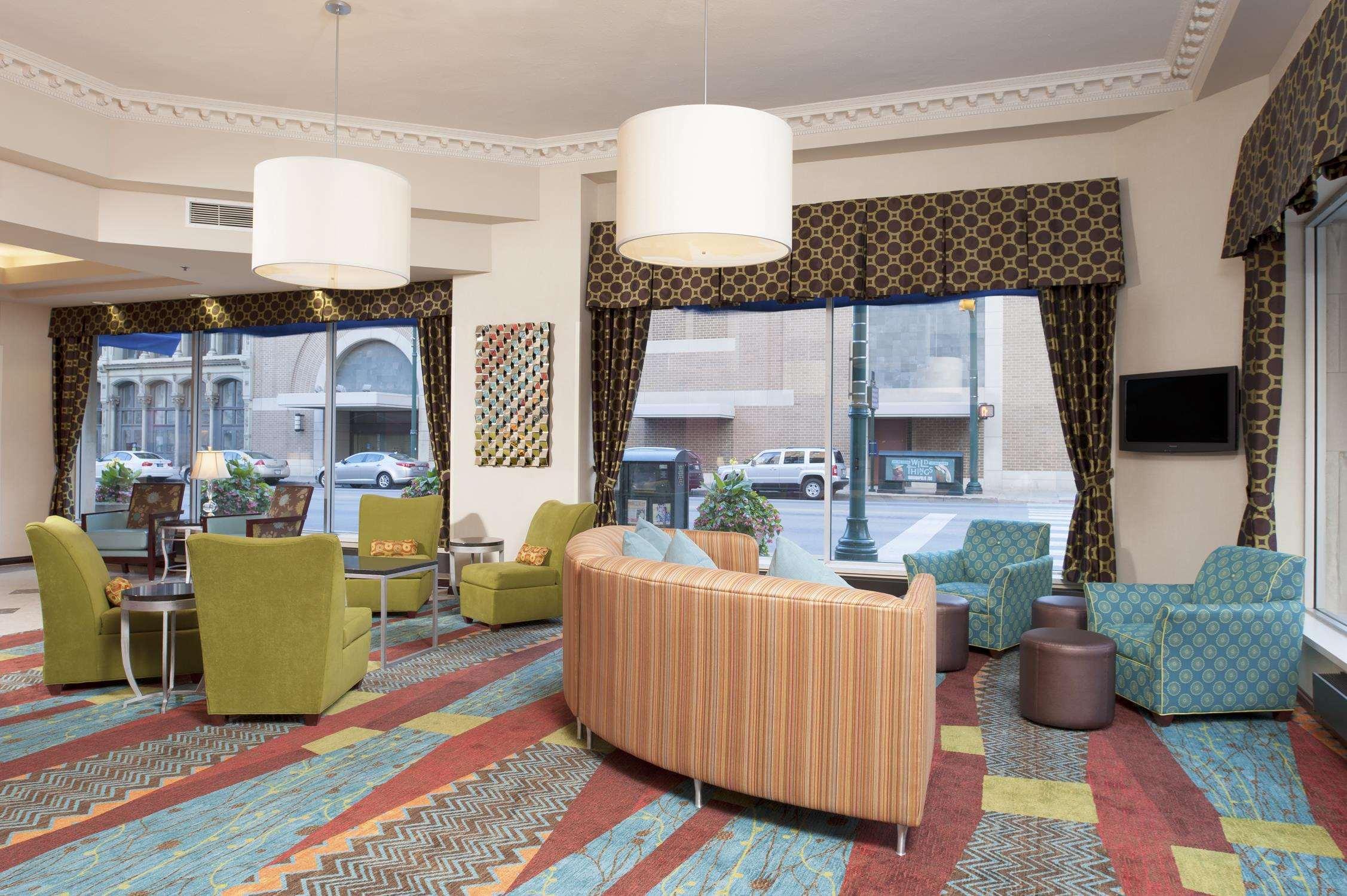 Hampton Inn Indianapolis Downtown Across From Circle Centre מראה פנימי תמונה